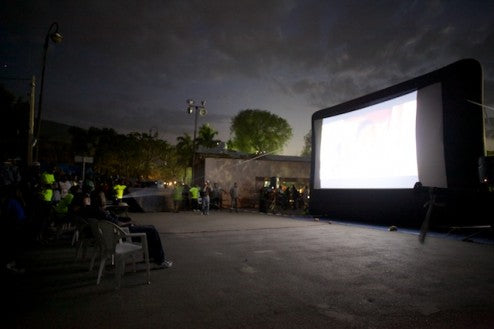 Haitioutdoorscreen 16 Haiti Outdoor Movies