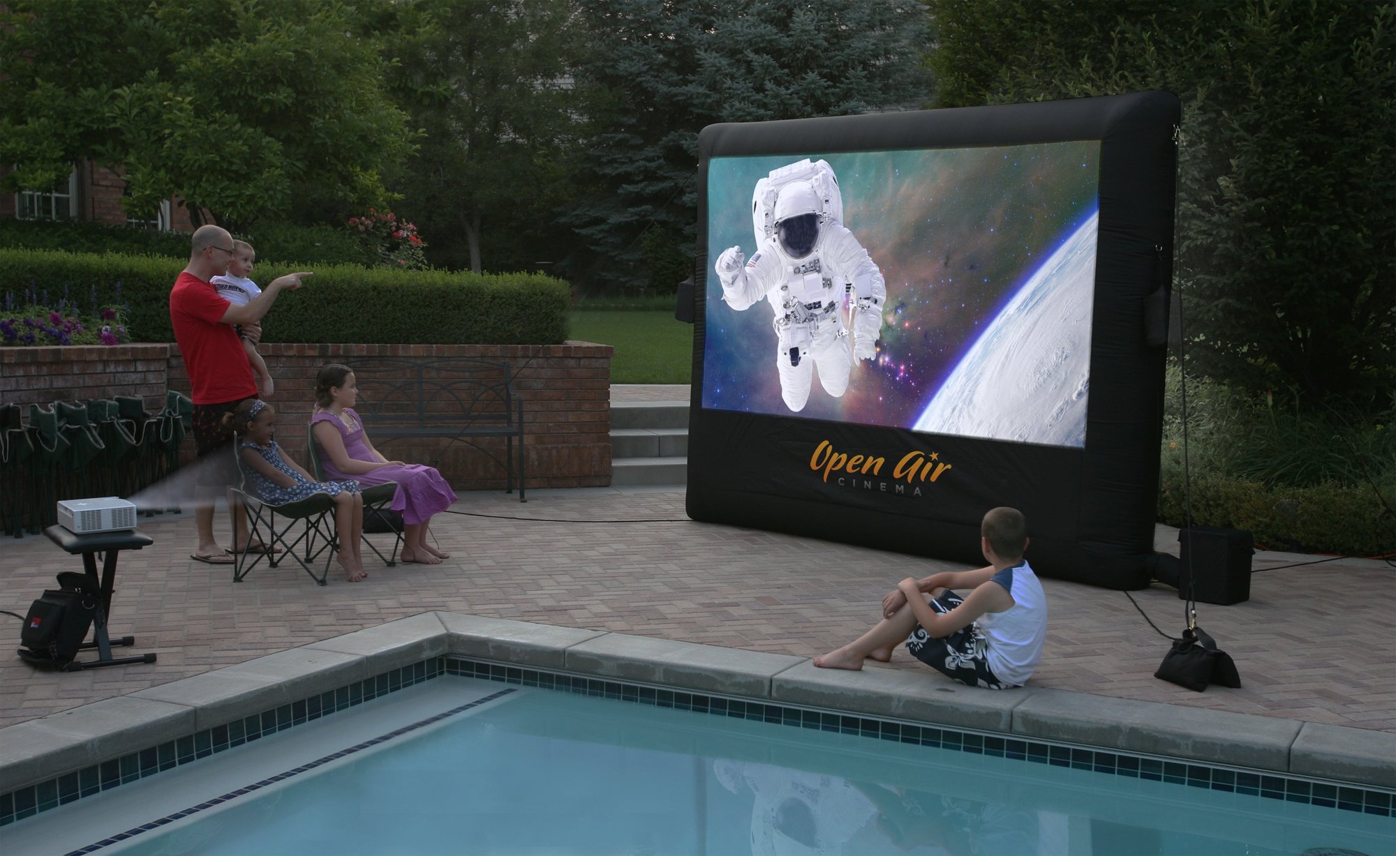 9 ft Screen who is it for?
